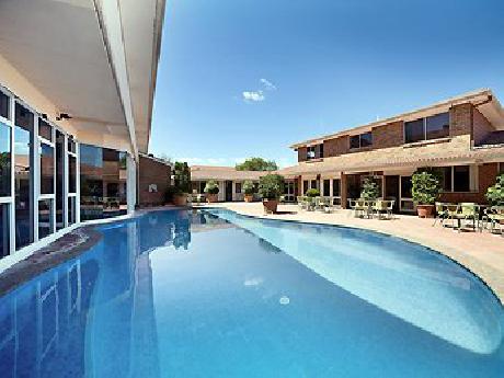 all seasons Canberra Narrabundah