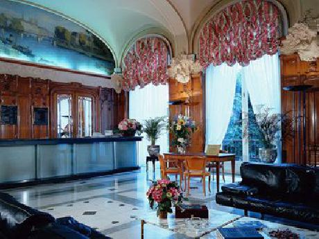 Mercure Lyon Centre Grand Hotel Chateau Perrache