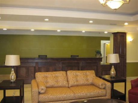 La Quinta Inn and Suites Raymondville