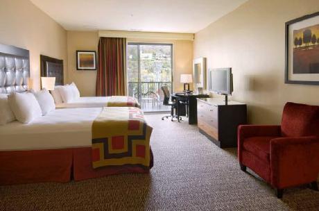 Branson Landing Hilton Promenade at