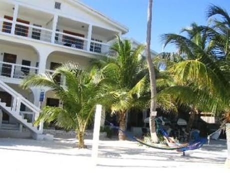 CORONA DEL MAR HOTEL AND APARTMENTS