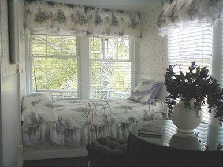 The Old Powder House Inn