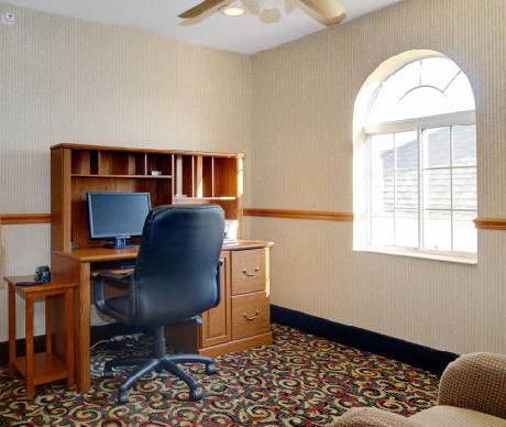 Holiday Inn Express OGLESBY (LA SALLE/PERU AREA)