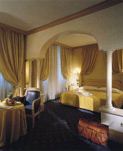 Leon Doro-A Boscolo First Cl. Hotel Btw