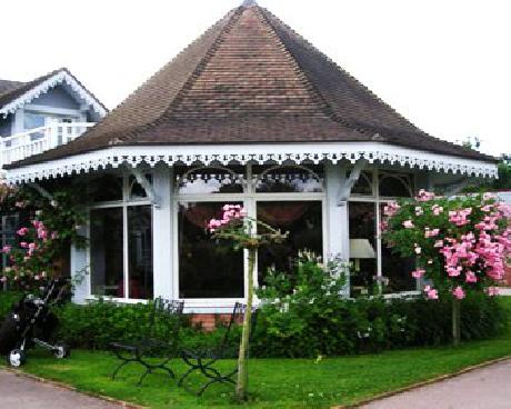 BEST WESTERN Colonial Country Club D'Etiolles