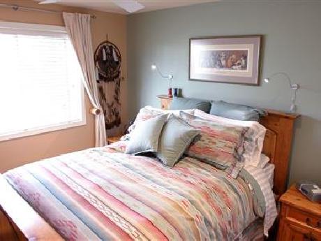 Sleeping Bulldog Bed and Break