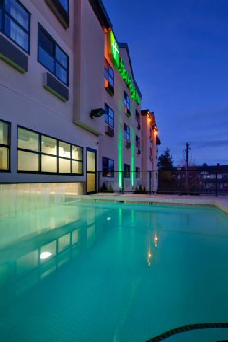 Holiday Inn WEST KELOWNA