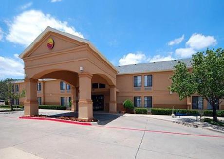Comfort Inn & Suites DFW Airport South