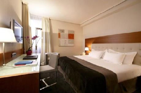 Silken Amara Plaza Hotel