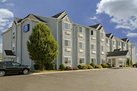 Americas Best Value Inn and Suites-Sycamore/DeKalb
