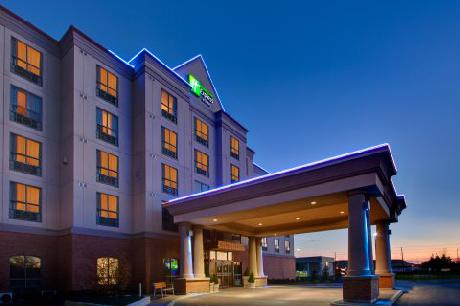 Holiday Inn Express Hotel & Suites MILTON