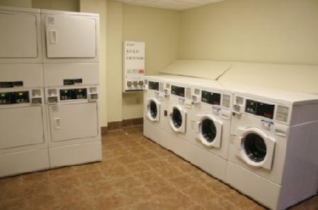 LivINN Suites Fridley