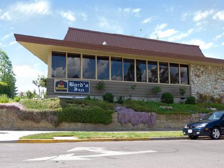 BEST WESTERN Bard's Inn