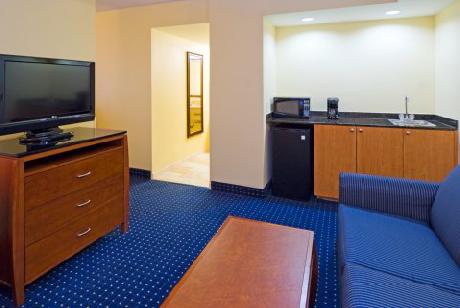 Holiday Inn Express MIAMI AIRPORT DORAL AREA