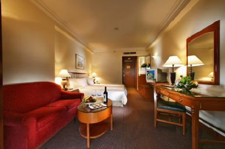 Orchard Parade A Far East Htl