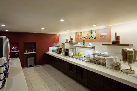 Holiday Inn Express TAUNTON M5, JCT.25