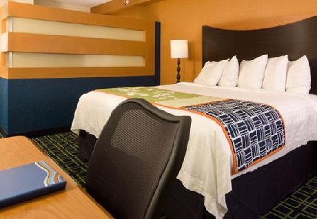Fairfield Inn & Suites Orlando Lake Buena Vista