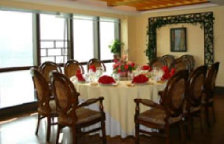 Silver Bay Bailing Business Hotel