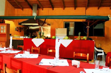 GreenLagoon Falls Park Lodge