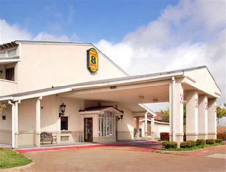 Super 8 Motel -By The Galleria / North Dallas Area