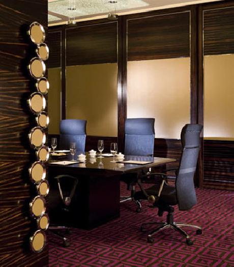 Renaissance Shanghai Yu Garden Hotel