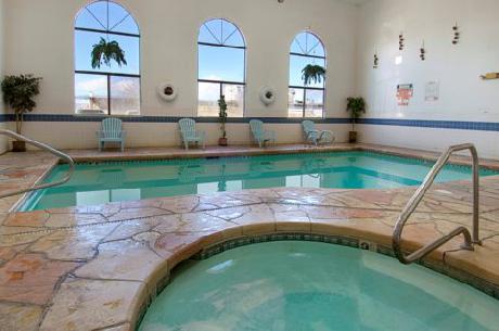 Red Roof Inn and Suites Albuquerque Midtown