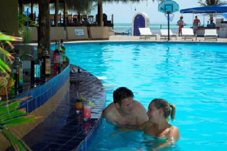 Aquamarina Beach Resort