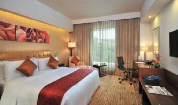 Four Points by Sheraton Hotel & Serviced Apartments, Pune