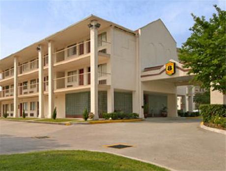 Super 8 Spring/The Woodlands Area