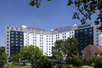 Steigenberger Airport Hotel