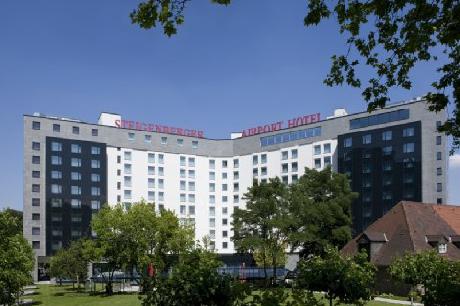 Steigenberger Airport Hotel