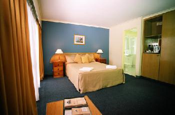 Mt Ommaney Hotel Apartments