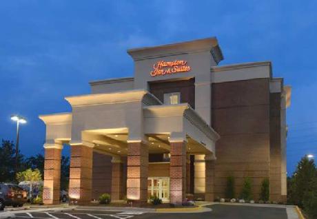 Hampton Inn  Suites HerndonReston