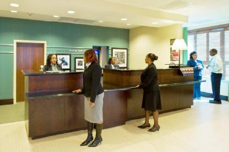 Hampton Inn  Suites National HarborAlexandria Area