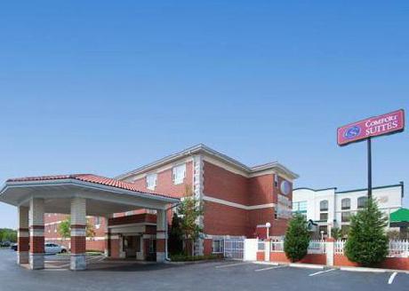 Comfort Suites Airport