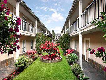 Days Inn - Vancouver Metro