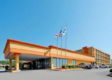 Rodeway Inn & Suites Conference Center