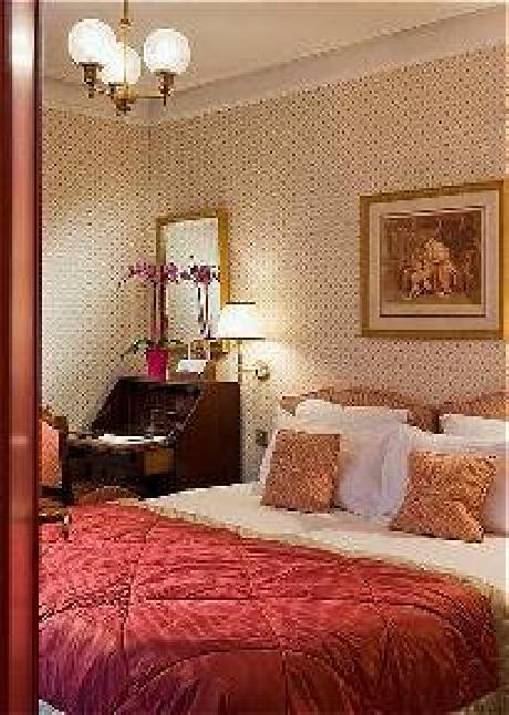 Westminster Opera Hotel