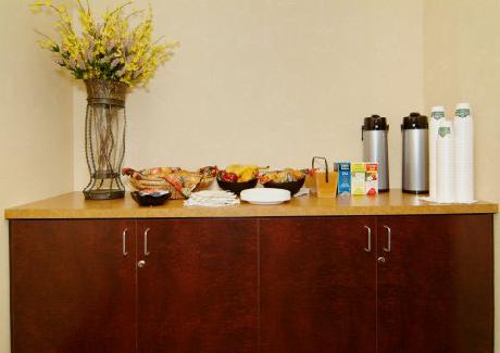 Country Inn & Suites By Carlson, Ontario at Ontario Mills, CA