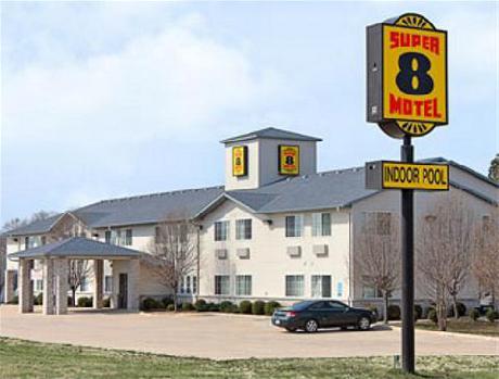 Super 8 Ripley