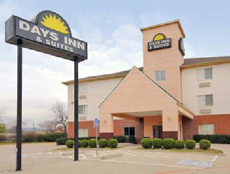 Days Inn and Suites Dallas