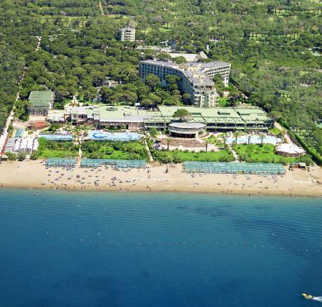 Maritim Pine Beach Resort