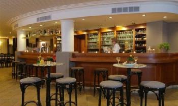 Castelnou Aparthotel