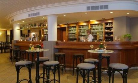 Castelnou Aparthotel