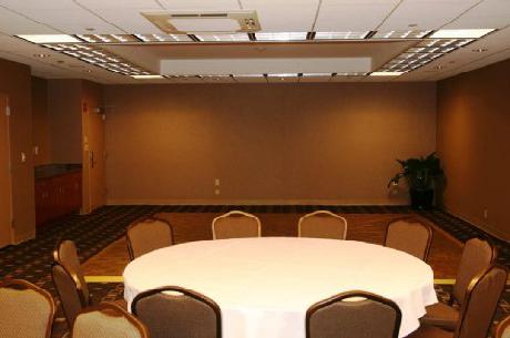 Hampton Inn New York - LaGuardia Airport