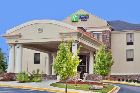 Holiday Inn Express Hotel & Suites COVINGTON