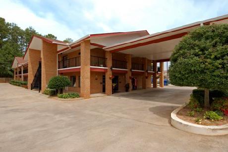 Americas Best Value Inn & Suites