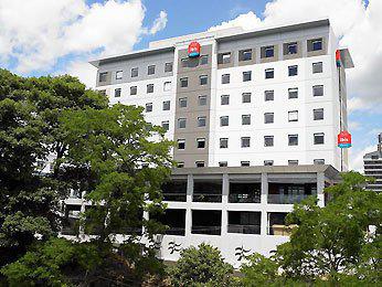 ibis Hamilton Tainui