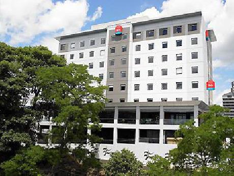 ibis Hamilton Tainui