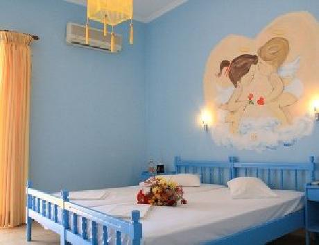 Bella Vista Hotel and Studios